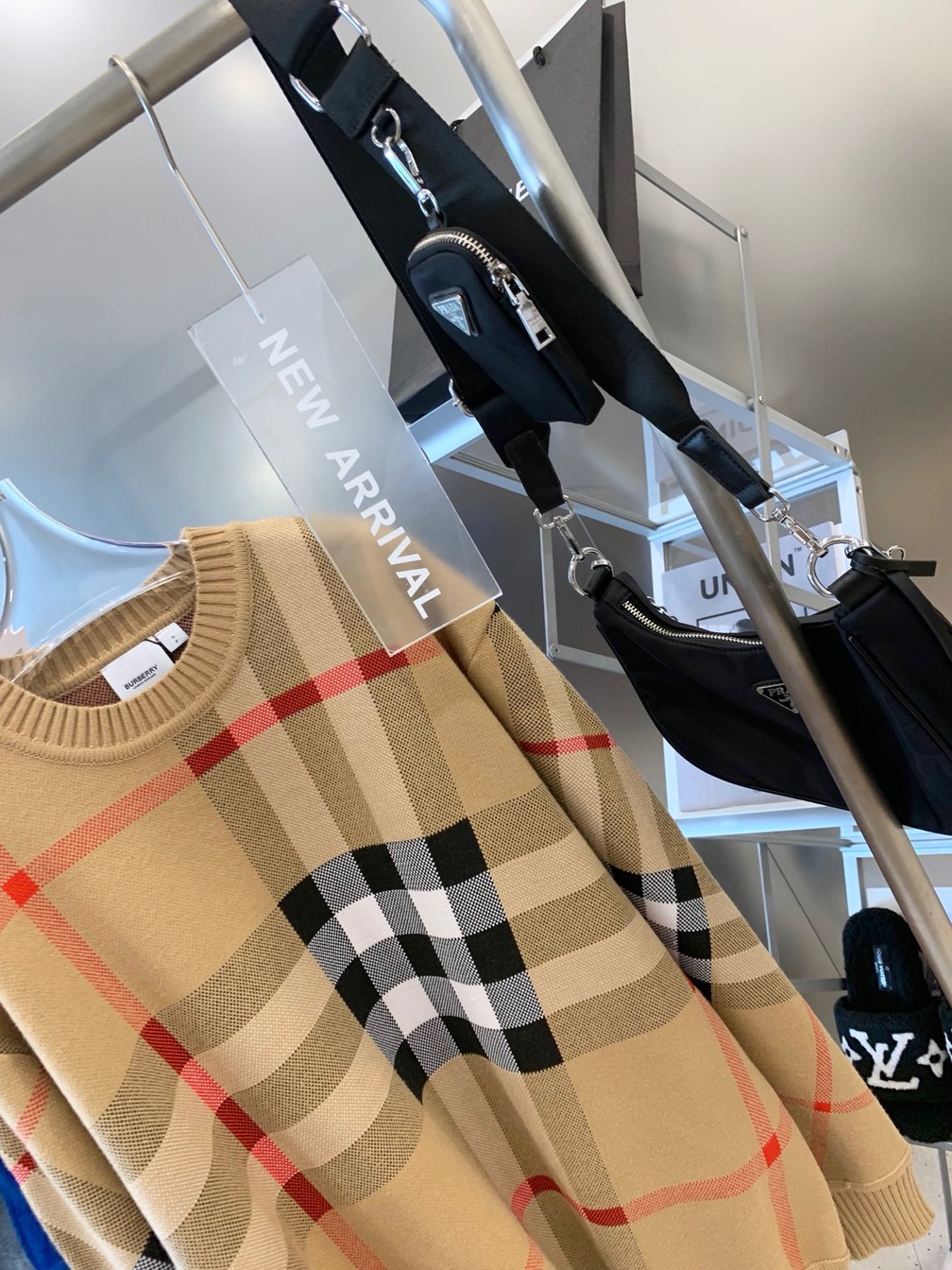 Sweaters Len Bbr Hoa Tiet Gaint Check Ss2022
