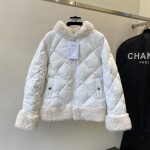 Phao Chanel Co Long Cuu Ss2022