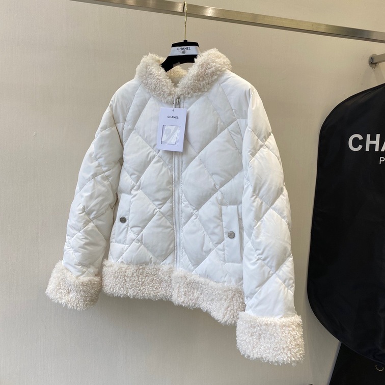 Phao Chanel Co Long Cuu Ss2022