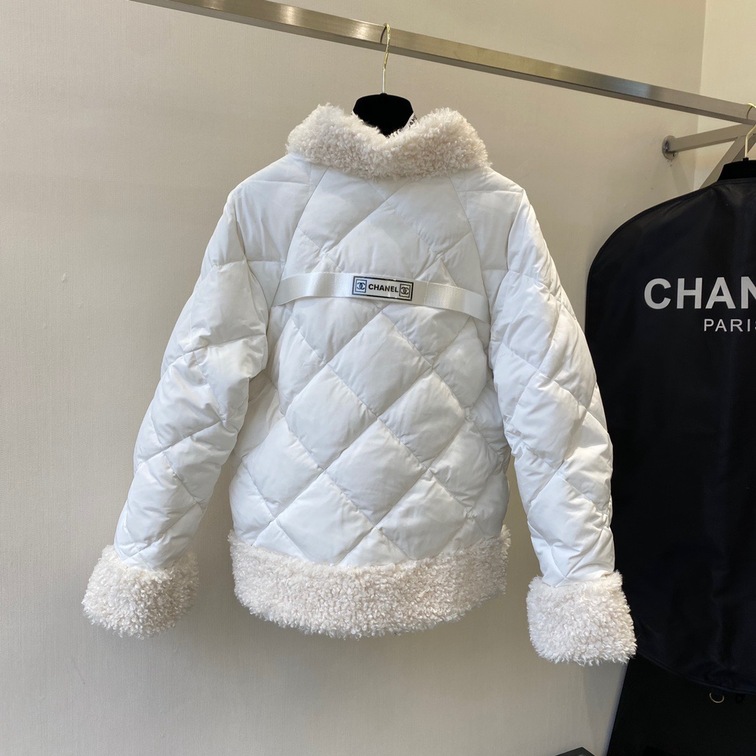 Phao Chanel Co Long Cuu Ss2022