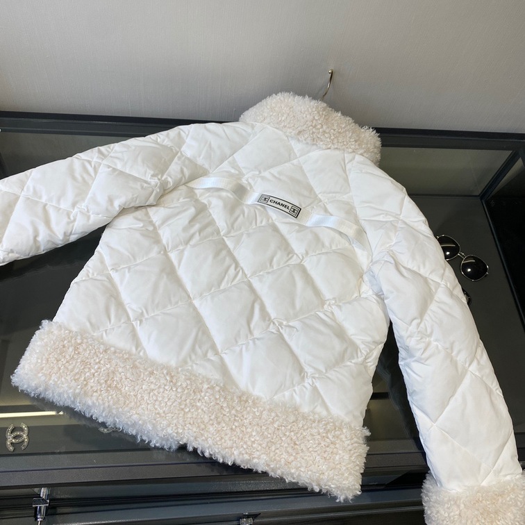 Phao Chanel Co Long Cuu Ss2022
