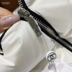 Phao Chanel Logo Ss2022