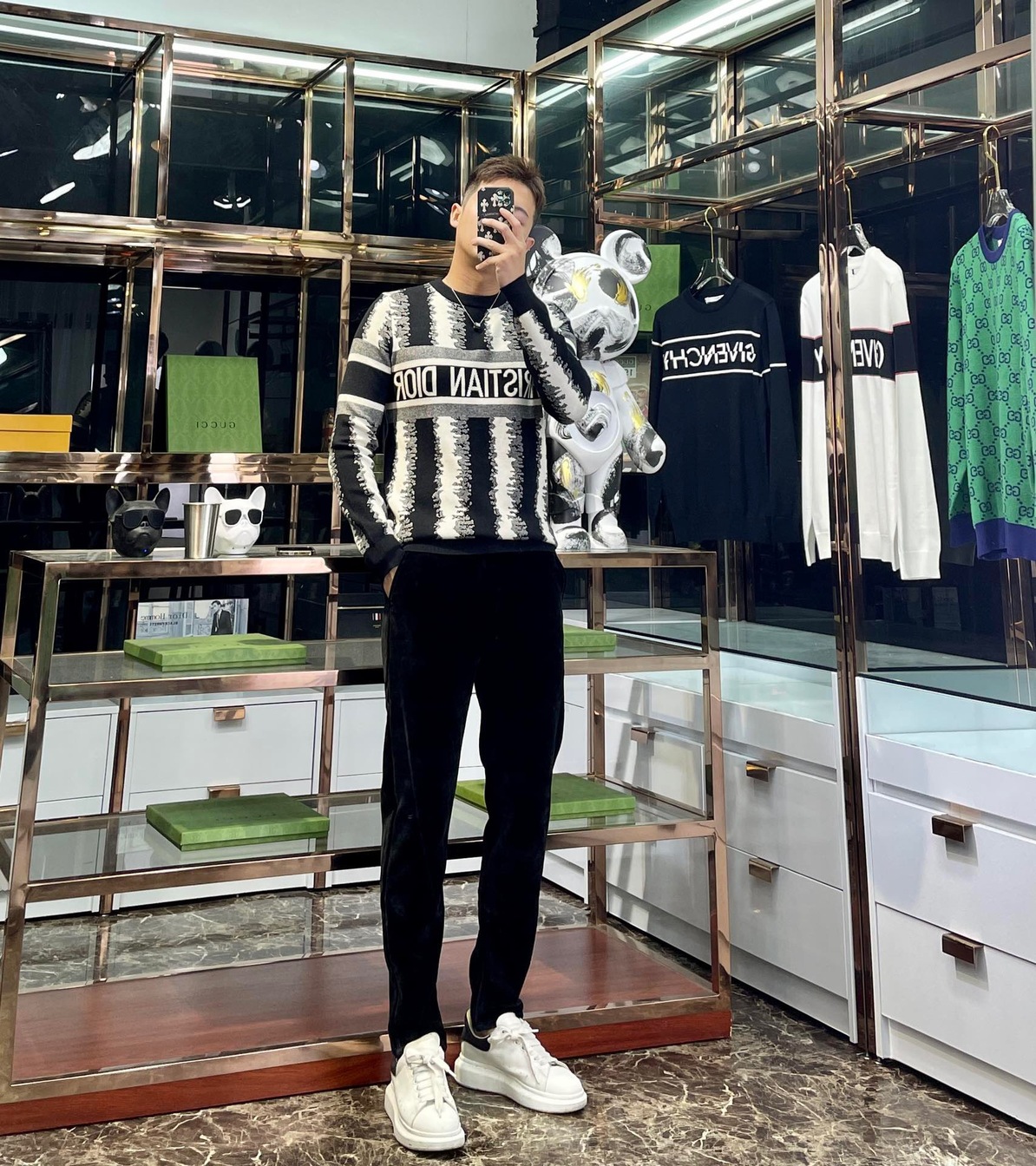 Sweaters Len Dior Soc Den Trang Co Chu