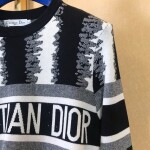 Sweaters Len Dior Soc Den Trang Co Chu