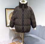 Phao Fendi Hoa Tiet Logo Ss2022
