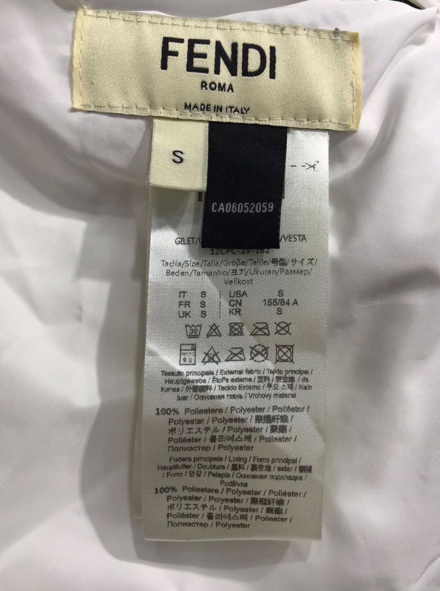 Phao Fendi Hoa Tiet Logo Ss2022