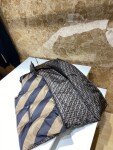 Phao Khoet Tay Fendi Ss2022