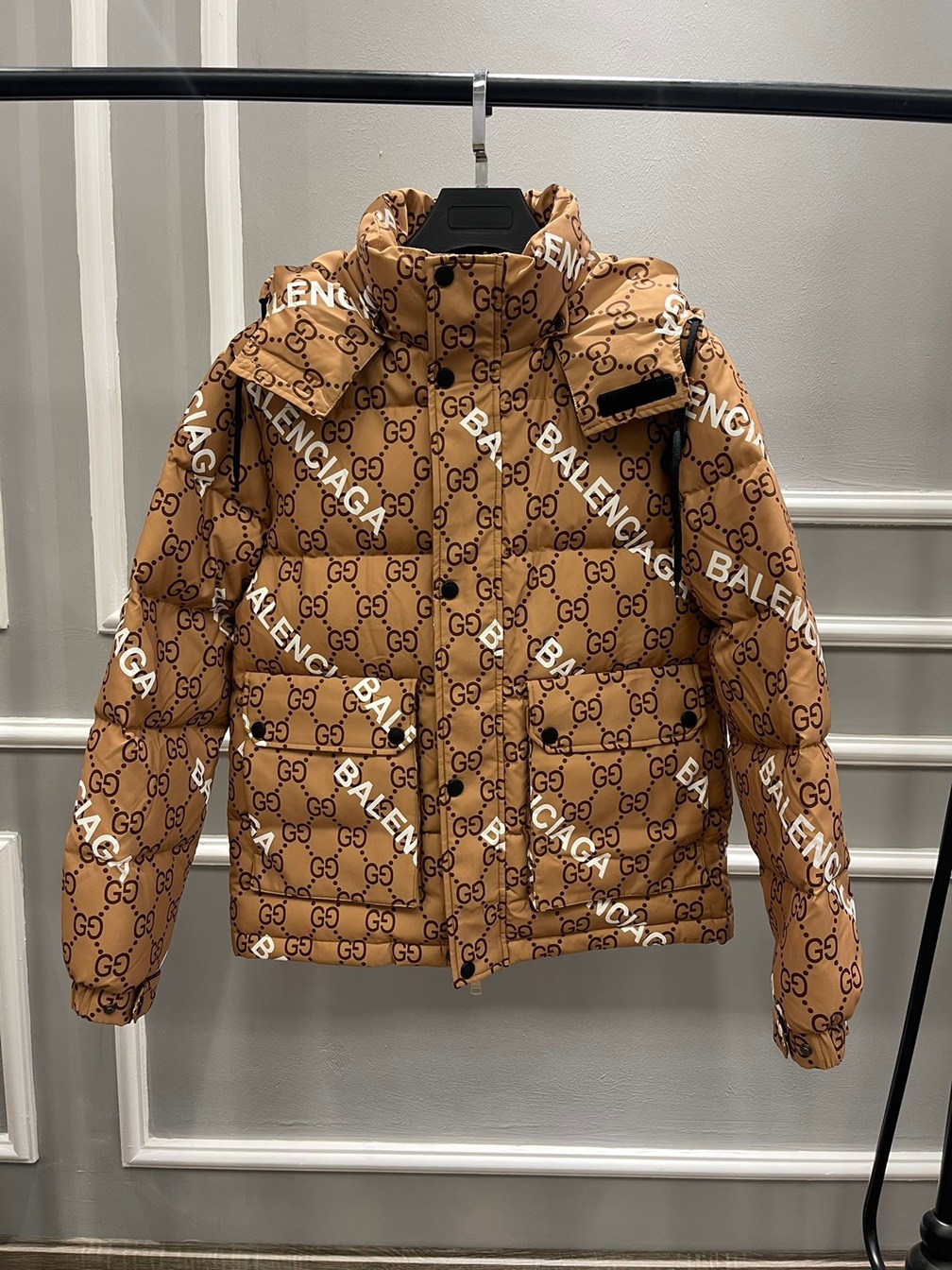 Phao Guccixbalen Ss2022