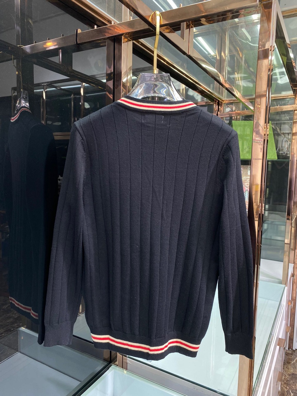 Sweater Len Gucci Co Do Dang V