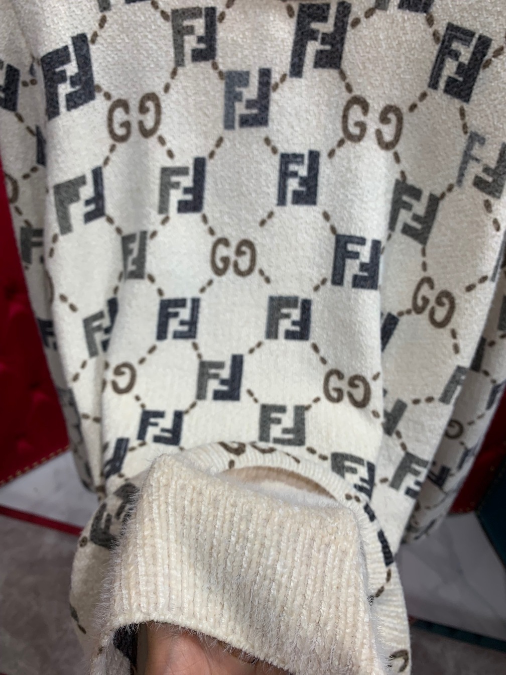 Sweaters Len Guccixfendi