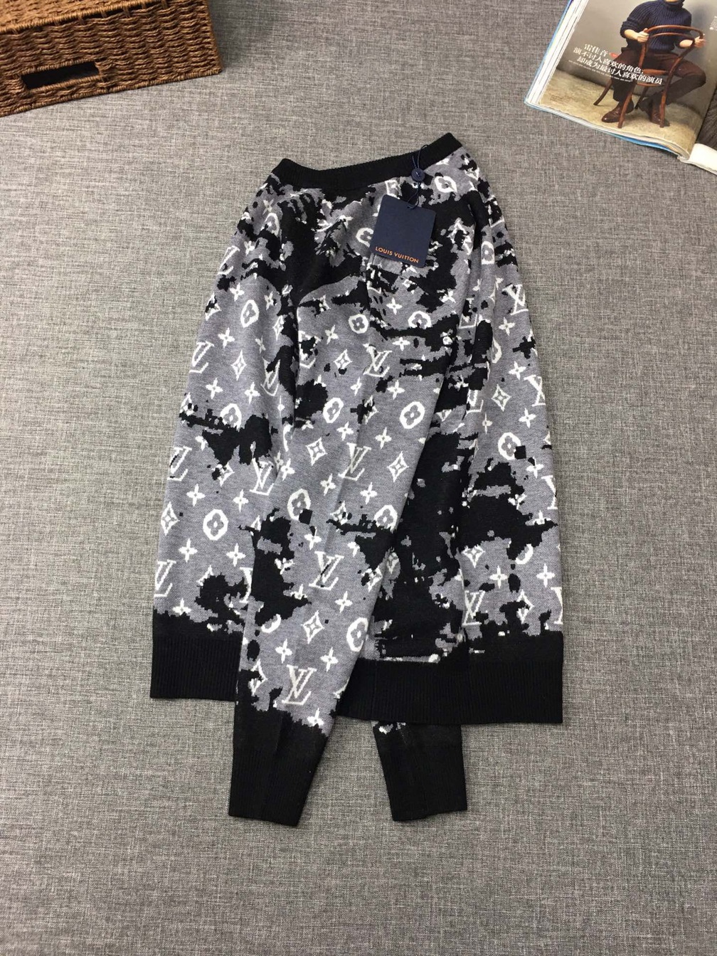 Shirt Len Lv Loang Den Xam Ss2022