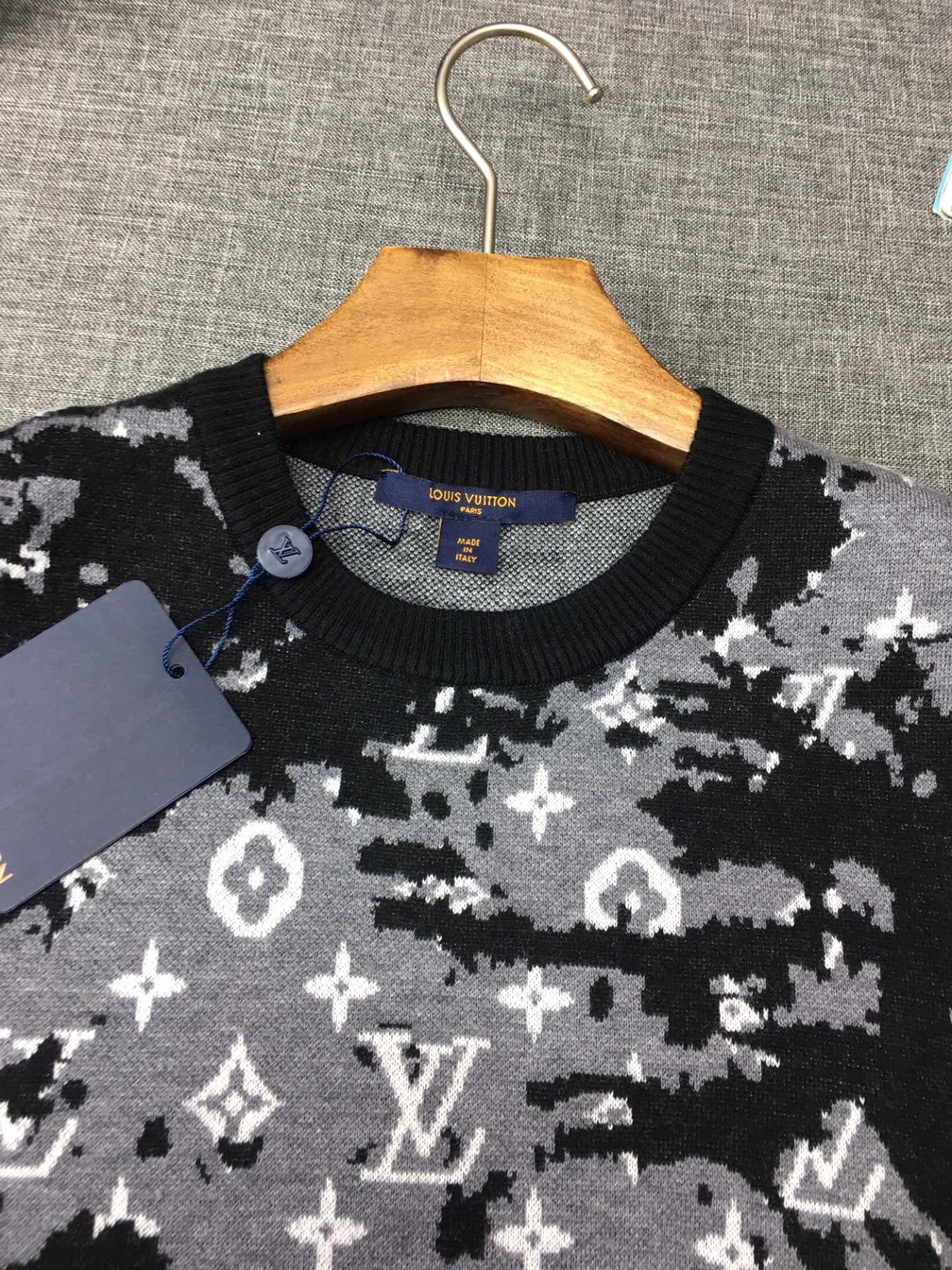 Shirt Len Lv Loang Den Xam Ss2022