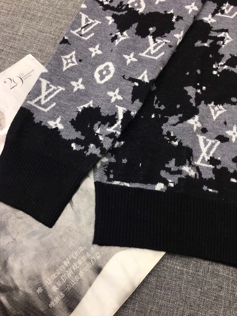 Shirt Len Lv Loang Den Xam Ss2022