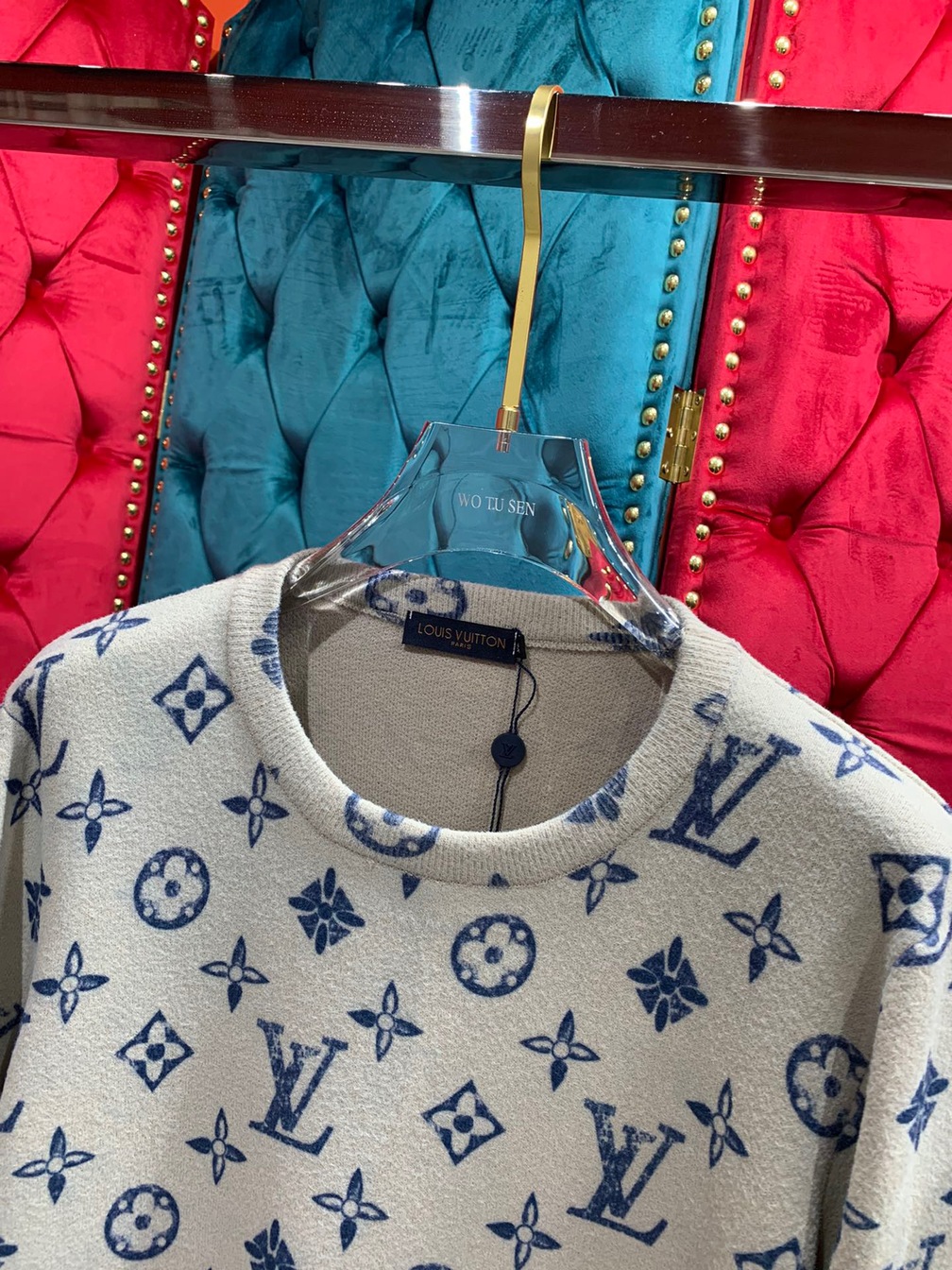 Sweaters Len Lv Hoa Tiet Chu Xanh