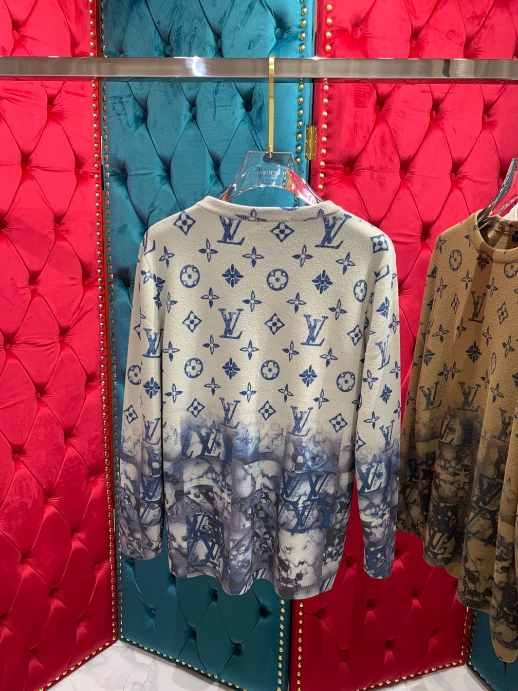 Sweaters Len Lv Hoa Tiet Chu Xanh