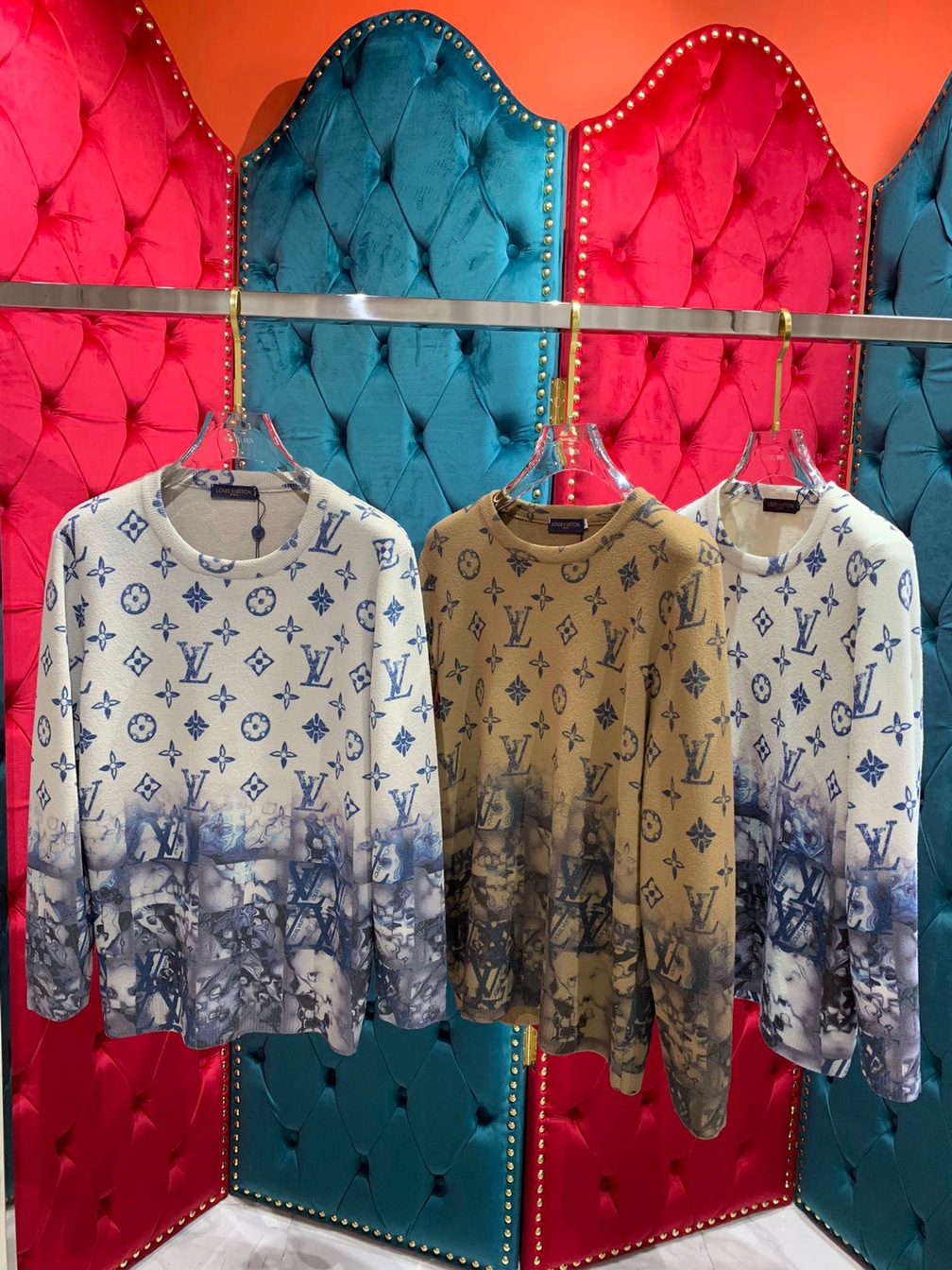 Sweaters Len Lv Hoa Tiet Chu Xanh
