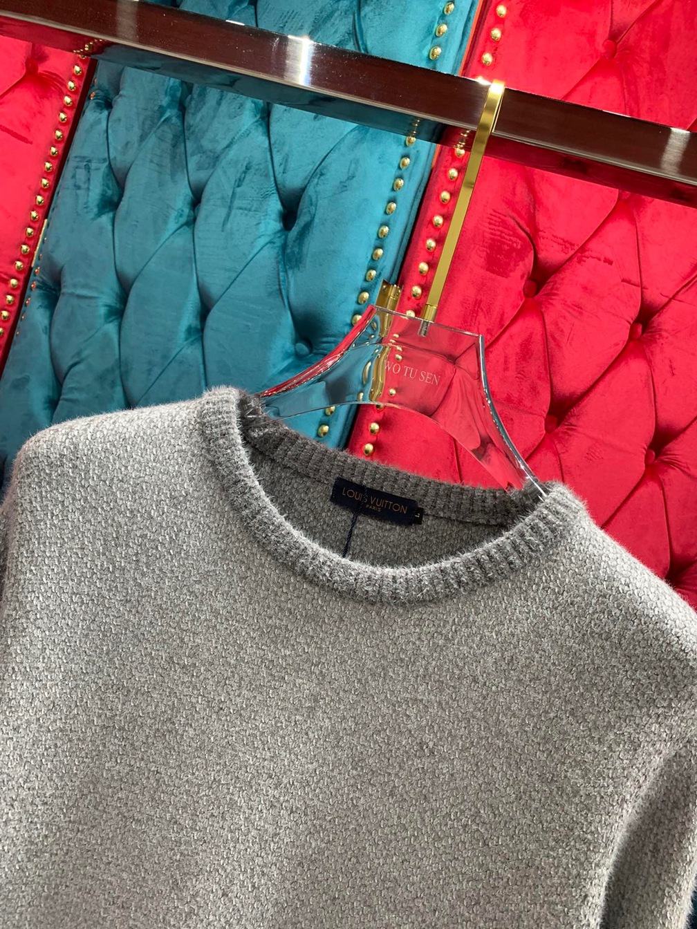 Sweaters Len Lv Hoa Tiet Logo Than Ao