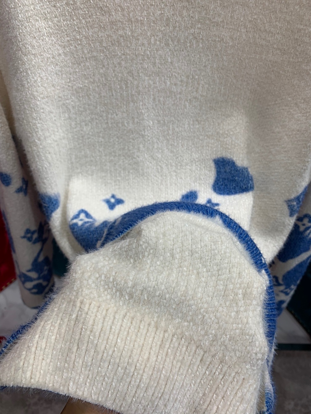 Sweaters Len Lv Hoa Tiet Than Ao Loang