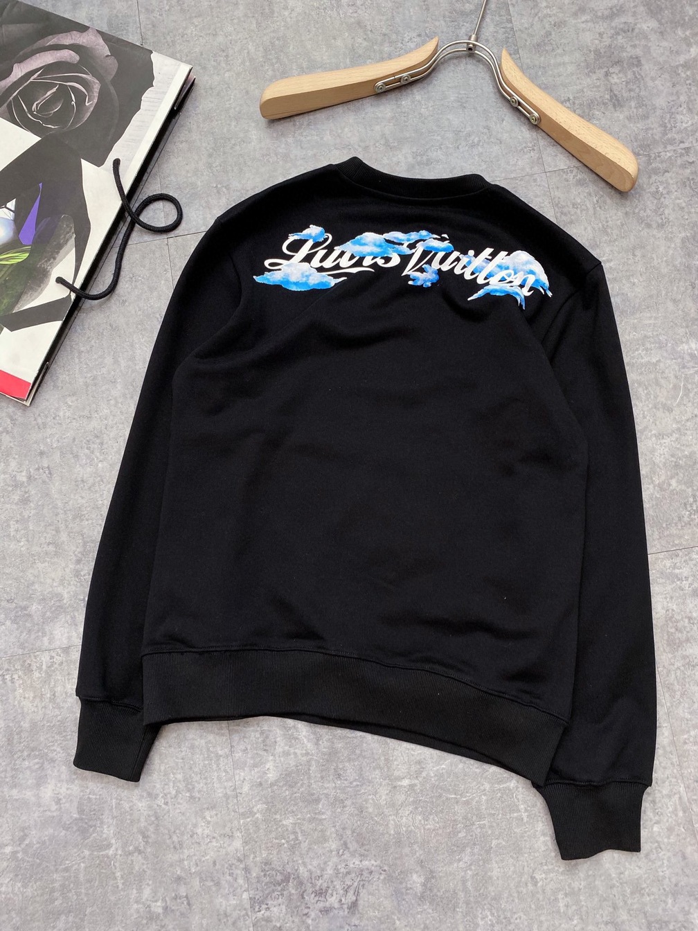 Sweaters Lv May