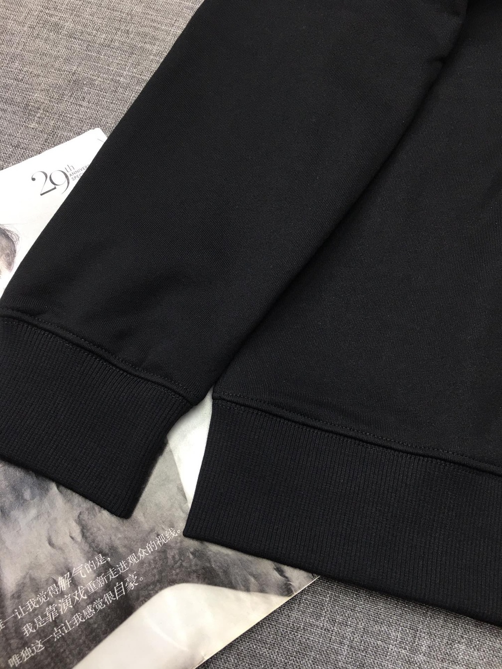 Jacket Gio Prada Tui Logo Thao Roi