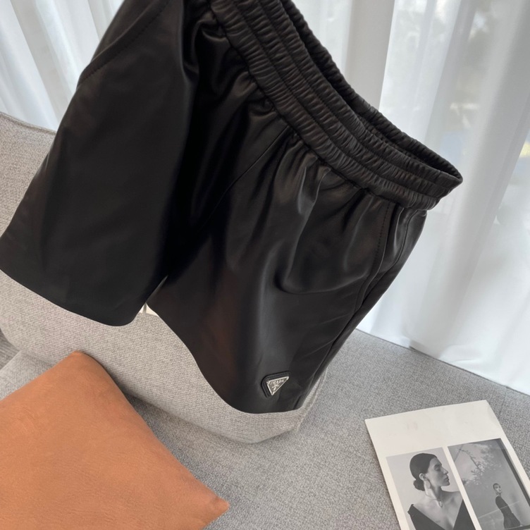 Prada Short Leather Woman Ss2022