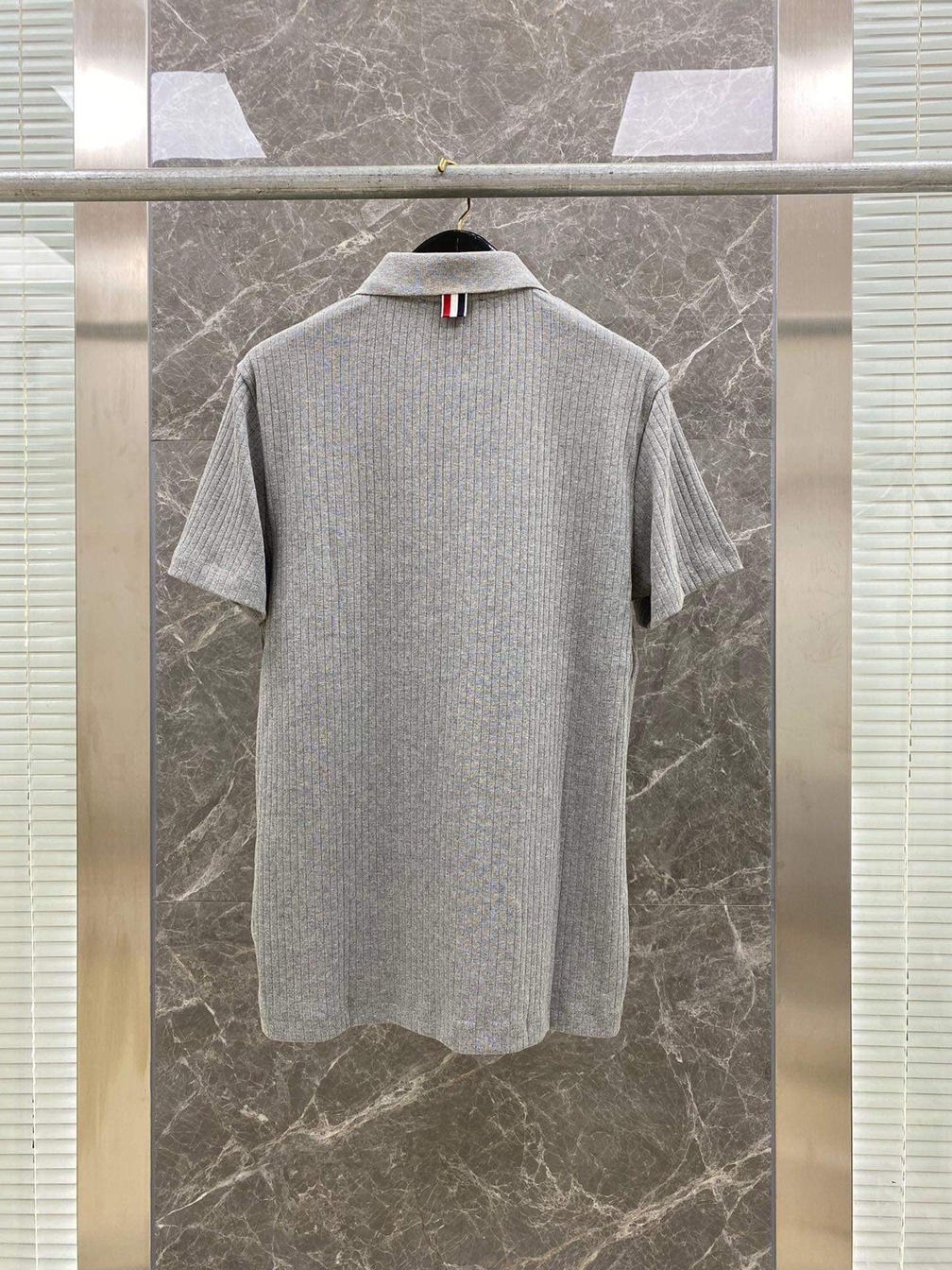 Polo Thom Soc Do Xanh Duoi Tay