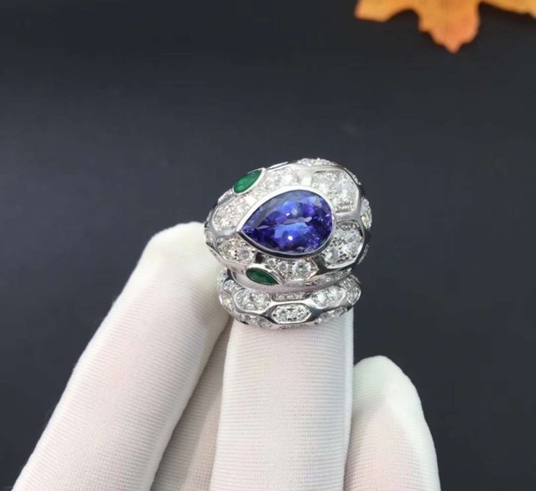Bvlgari Serpenti Ring Emerald Eyes And Pave Diamonds