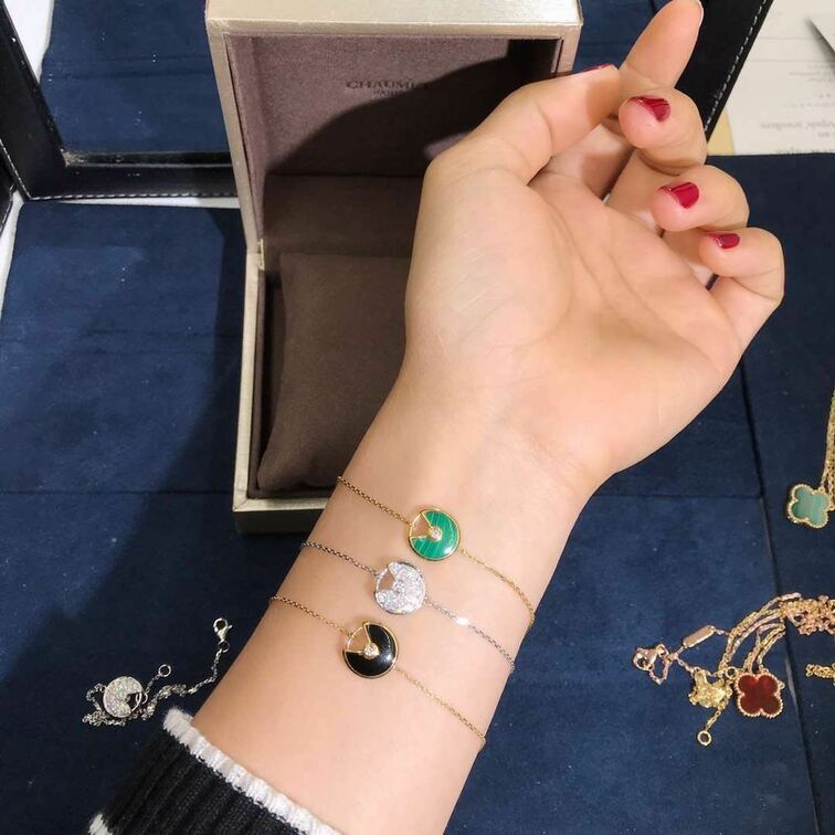 Amulette De Cartier Bracelet