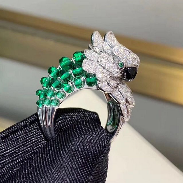 Cartier Les Oiseaux Liberes Parrot Ring 18k White Gold With Gray Mother Of Pearl Emeralds Beads