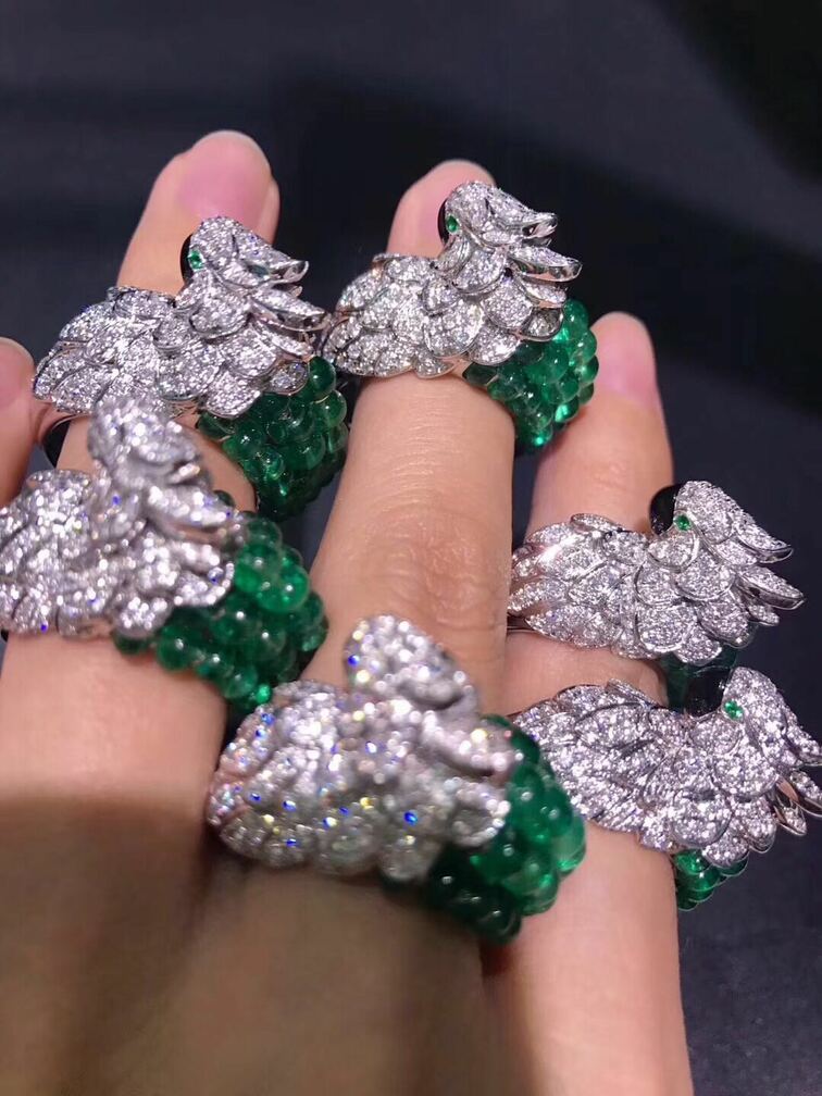 Cartier Les Oiseaux Liberes Parrot Ring 18k White Gold With Gray Mother Of Pearl Emeralds Beads