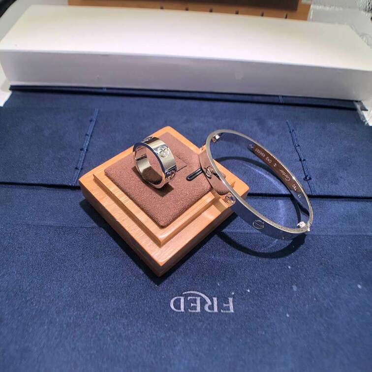Cartier Love Bracelet 18k White Gold