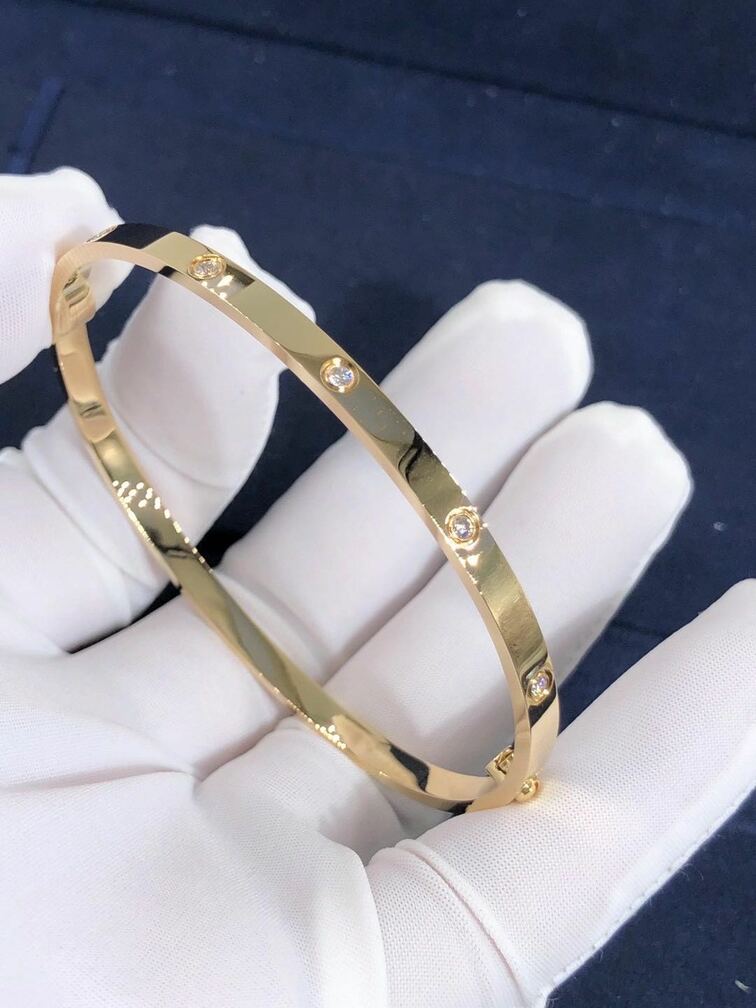 Cartier Love Bracelet Small Model 18k Yellow Gold With 10 Diamonds