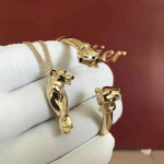 Cartier Panthere De Cartier Tsavorite Onyx 18k Yellow Gold Two Head Panthere Open Bracelet