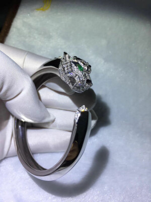 Classic Panthere De Cartier Bracelet White Gold Diamonds Emeralds Onyx
