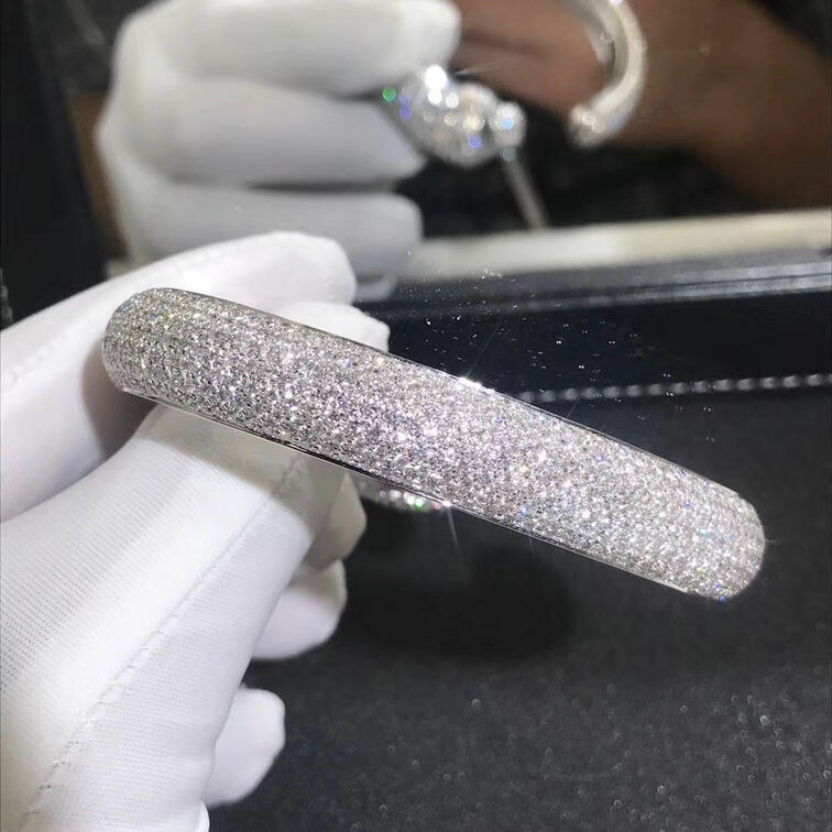 Custom Made Panthere De Cartier 18k White Gold 1602ct Diamond Emerald Onyx Bracelet