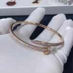 Juste Un Clou Bracelet Set With 374 Brilliant Cut Diamonds