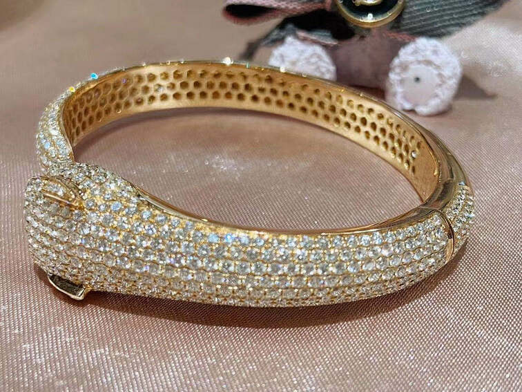 Panthere De Cartier Bracelet 706 Diamonds 18k Yellow Gold