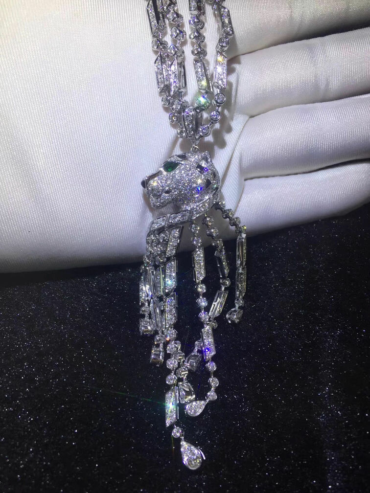 Panthere De Cartier Necklace Platinum Emeralds Onyx Diamonds