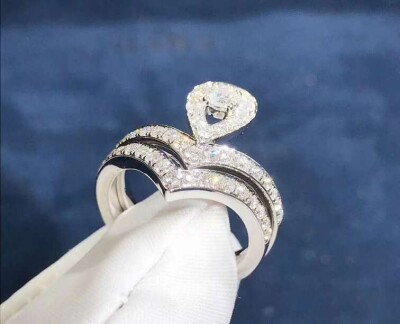 Chaumet Josephine Aigrette 18k White Gold Diamond Ring
