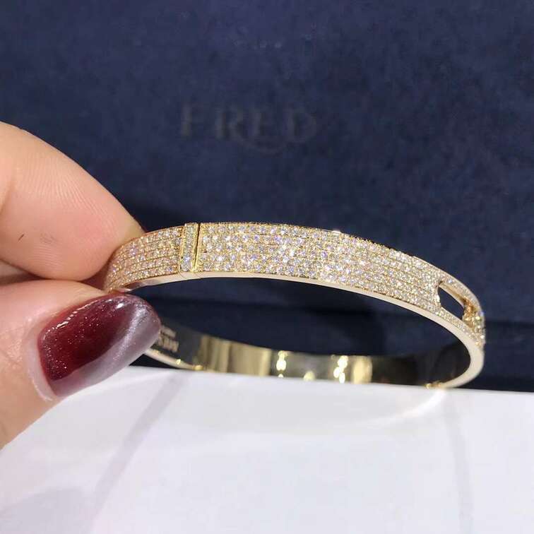 Messika Move Joaillerie Pave Diamonds Bangle Bracelet In 18k Yellow Gold