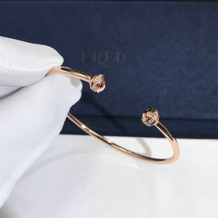 Piaget Possession Open Bangle Bracelet In 18kt Rose Gold With Diamonds