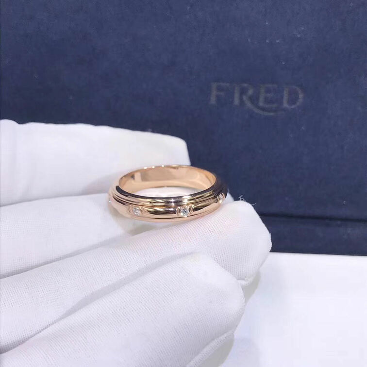 Piaget Possession Ring 18k Rose Gold Three Circle With Diamonds