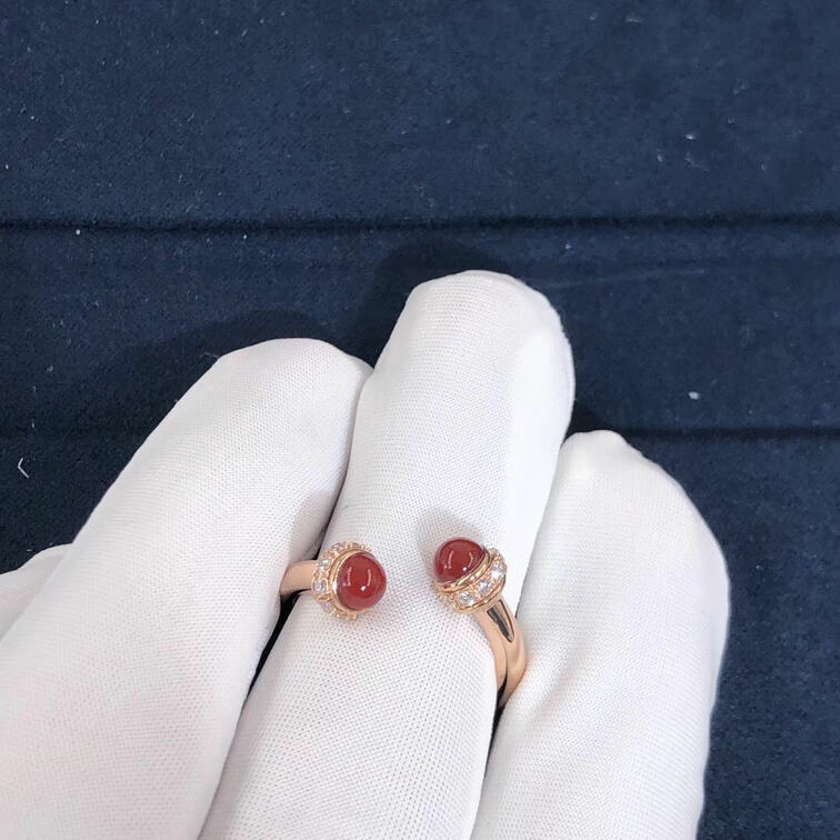 Piaget Possession Ring 18k Rose Gold With Diamonds Carnelian