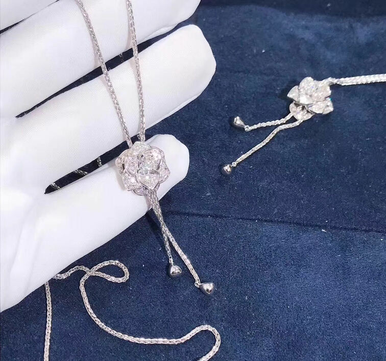 Piaget Rose Necklace In 18k White Gold Set With 41 Brilliant Cut Diamonds