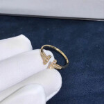 Tiffany Co 18k Yellow Gold Diamond T Wire Ring