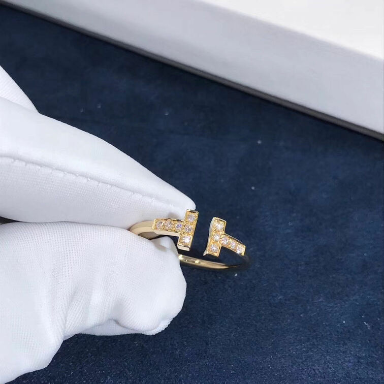 Tiffany Co 18k Yellow Gold Diamond T Wire Ring