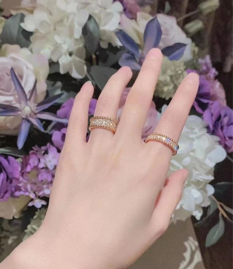 Van Cleef Arpels 18k Rose Gold 1 Row Perlee Diamonds Ring