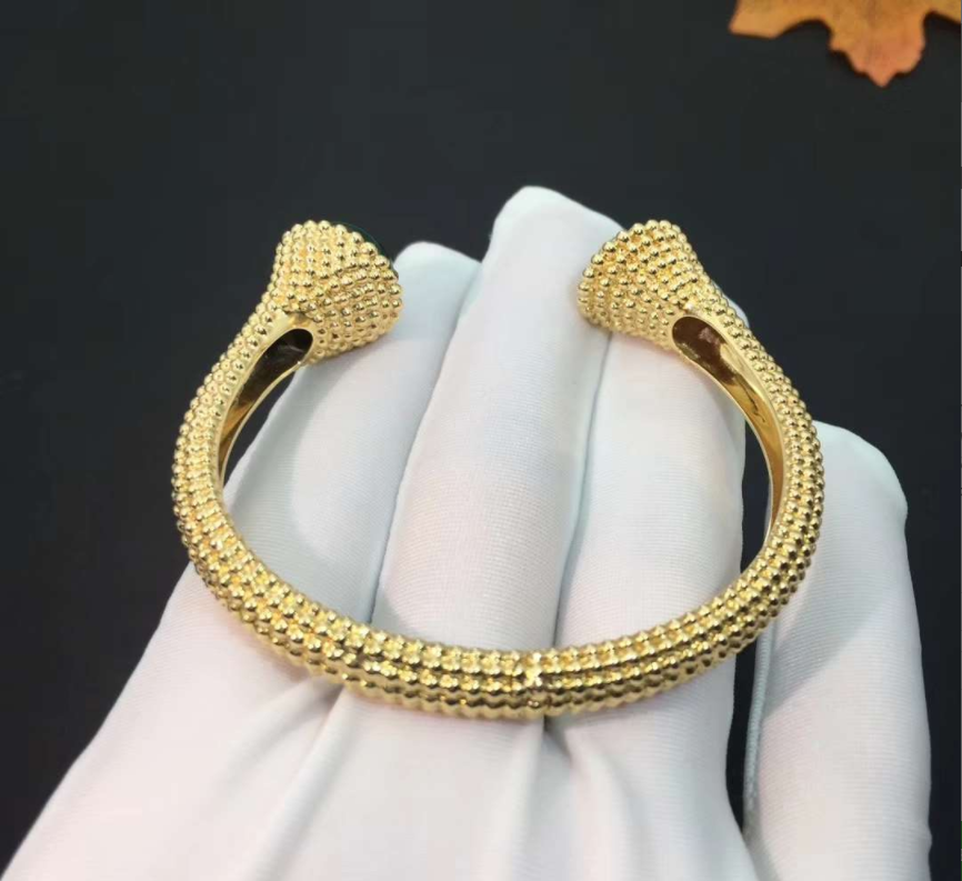 Van Cleef Arpels 18k Yellow Gold Diamond And Malachite Perlee Couleurs Medium Model Bracelet
