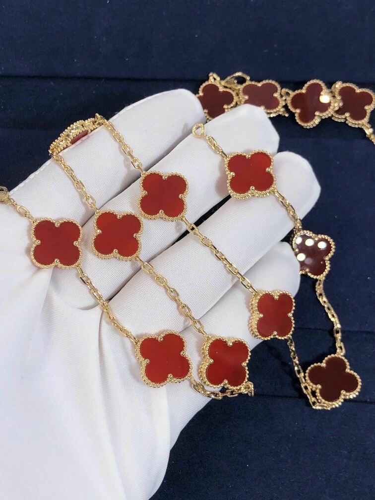 Van Cleef Arpels 18k Yellow Gold Vintage Alhambra 10 Motifs Carnelian Necklace