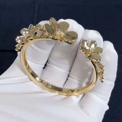 Van Cleef Arpels Frivole Bracelet 7 Flowers Yellow Gold Round Diamonds